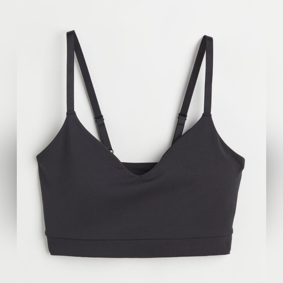 H&M Light Support Sports Top - SOLD - Picture 4 of 4